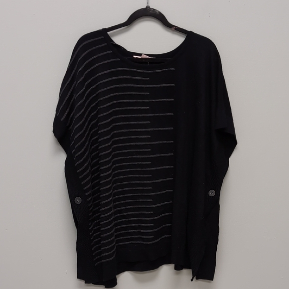 NWT X/1X Gray and Black Striped Poncho Top In Every Story by Penningtons - Picture 1 of 5